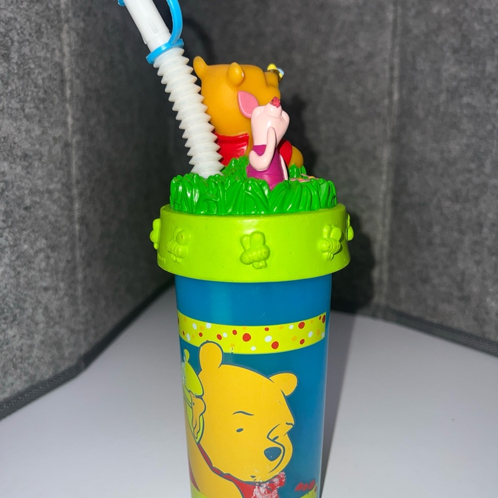 Vtg Disney Winnie the Pooh Bear Travel Water Bottle Tumbler Drink Cup 8."
